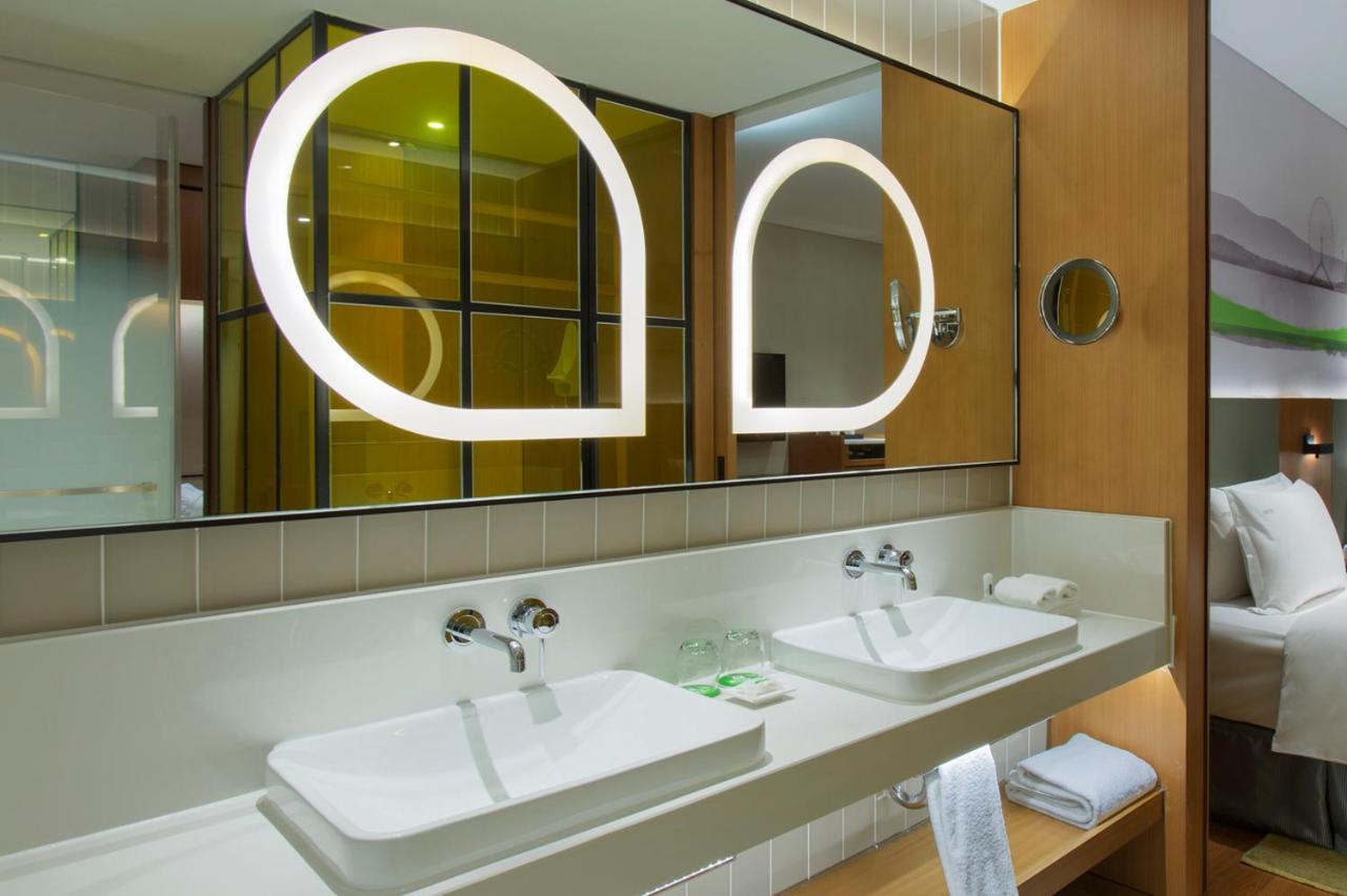 Holiday Inn & Suites Tianjin Downtown By Ihg,Tianjin Drum Tower,Joycity Shopping Mall,Tianjin Ancient Cultural Street,Haihe River,The Porcelain House,Convenient Access To Tianjin Binhai International Airport エクステリア 写真