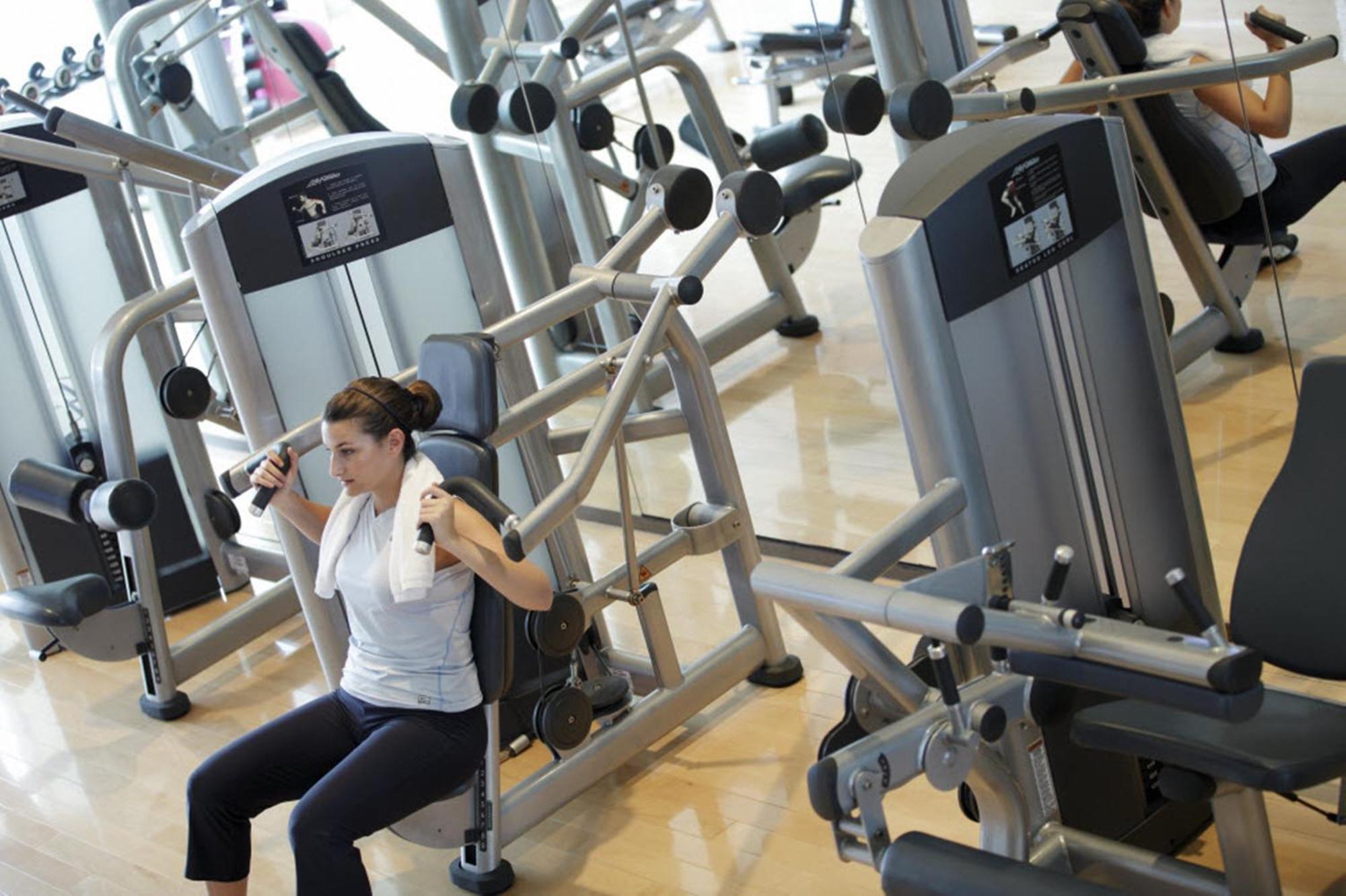 Holiday Inn & Suites Tianjin Downtown By Ihg,Tianjin Drum Tower,Joycity Shopping Mall,Tianjin Ancient Cultural Street,Haihe River,The Porcelain House,Convenient Access To Tianjin Binhai International Airport エクステリア 写真